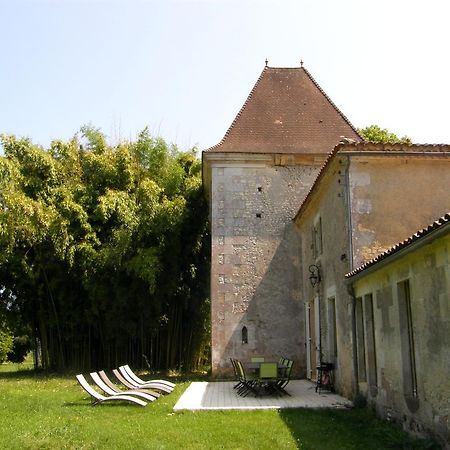 Chateau De Puyrigaud Bed and Breakfast Léoville Exteriör bild
