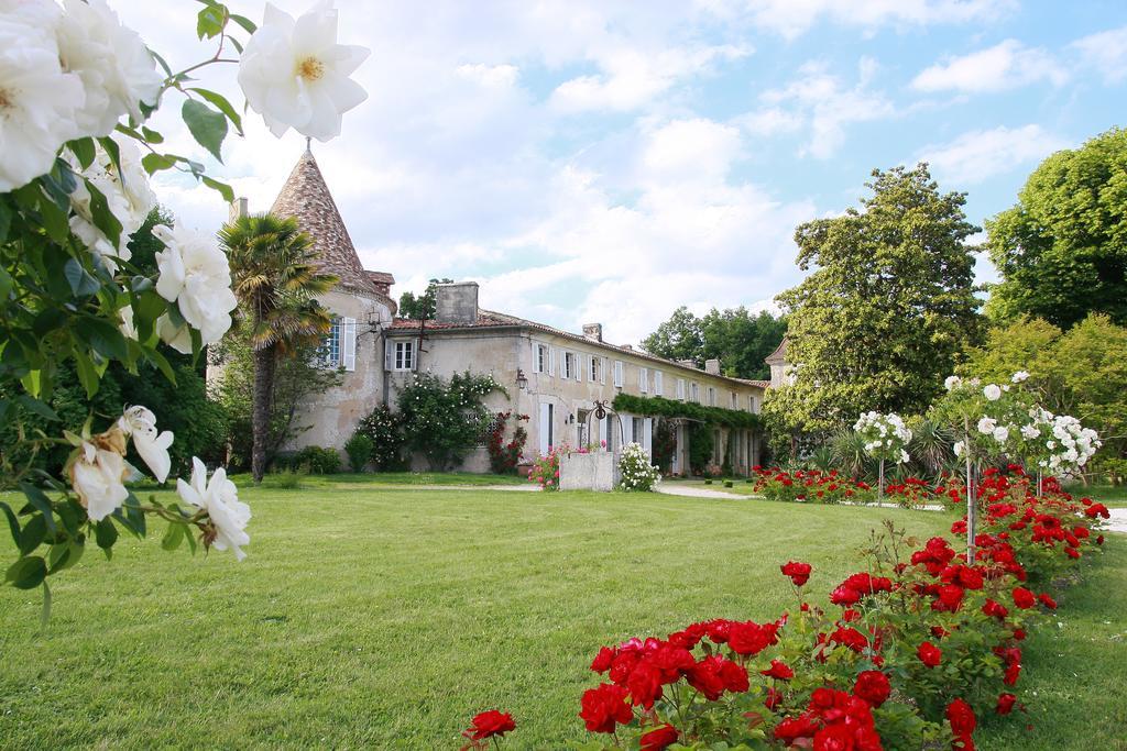 Chateau De Puyrigaud Bed and Breakfast Léoville Exteriör bild